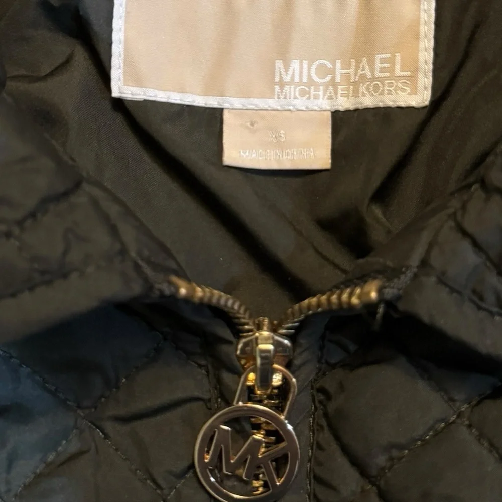 Michael Kors Women's Thin Diamond Quilted Spring Jacket With Gold Accents SizeXS - Picture 2 of 14